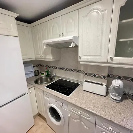 Apartamento Reyes De Espana / Free Parking & Wi Fi