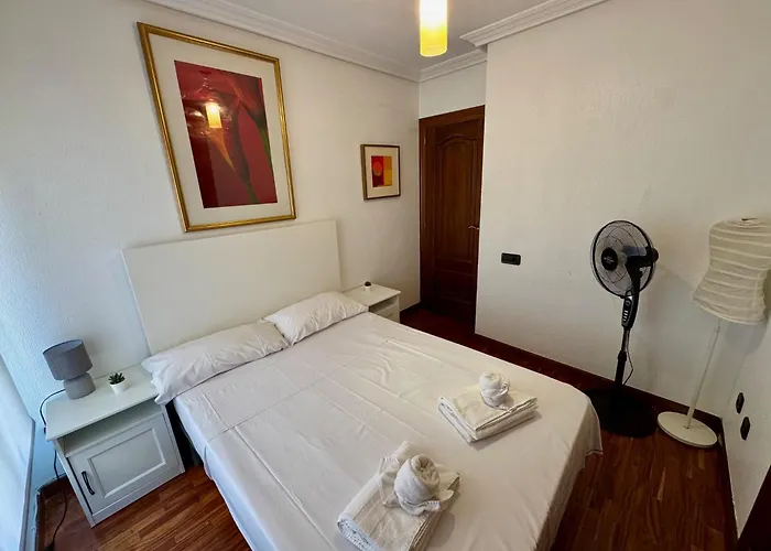 Appartement Reyes De Espana / Free Parking & Wi Fi