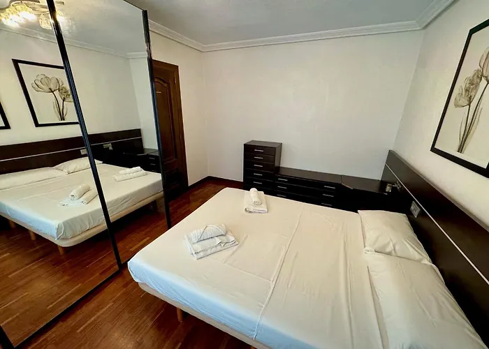 Reyes De Espana / Free Parking & Wi Fi Appartement *