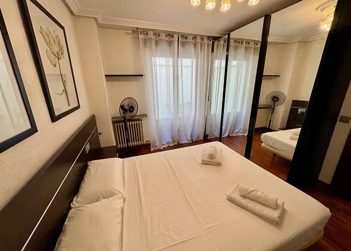 Reyes De Espana / Free Parking & Wi Fi Appartement Salamanque